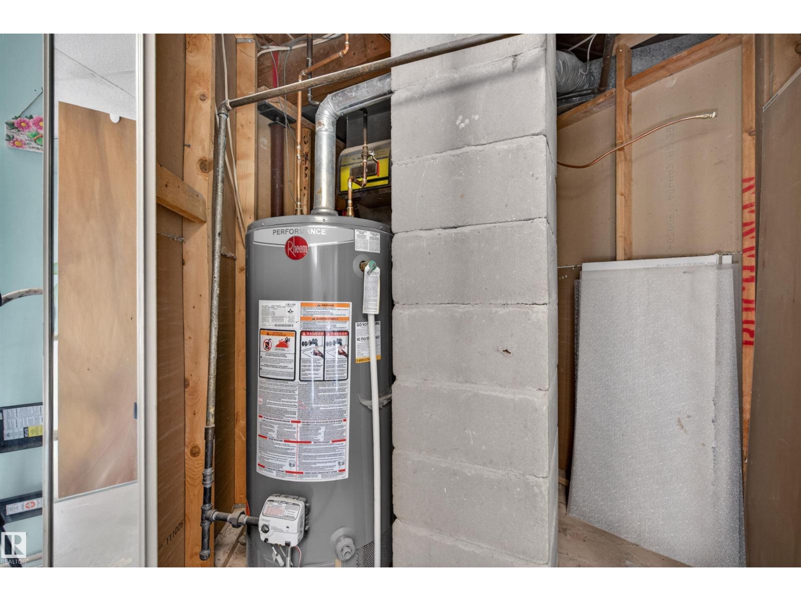 6402 106 ST NW NW - 32