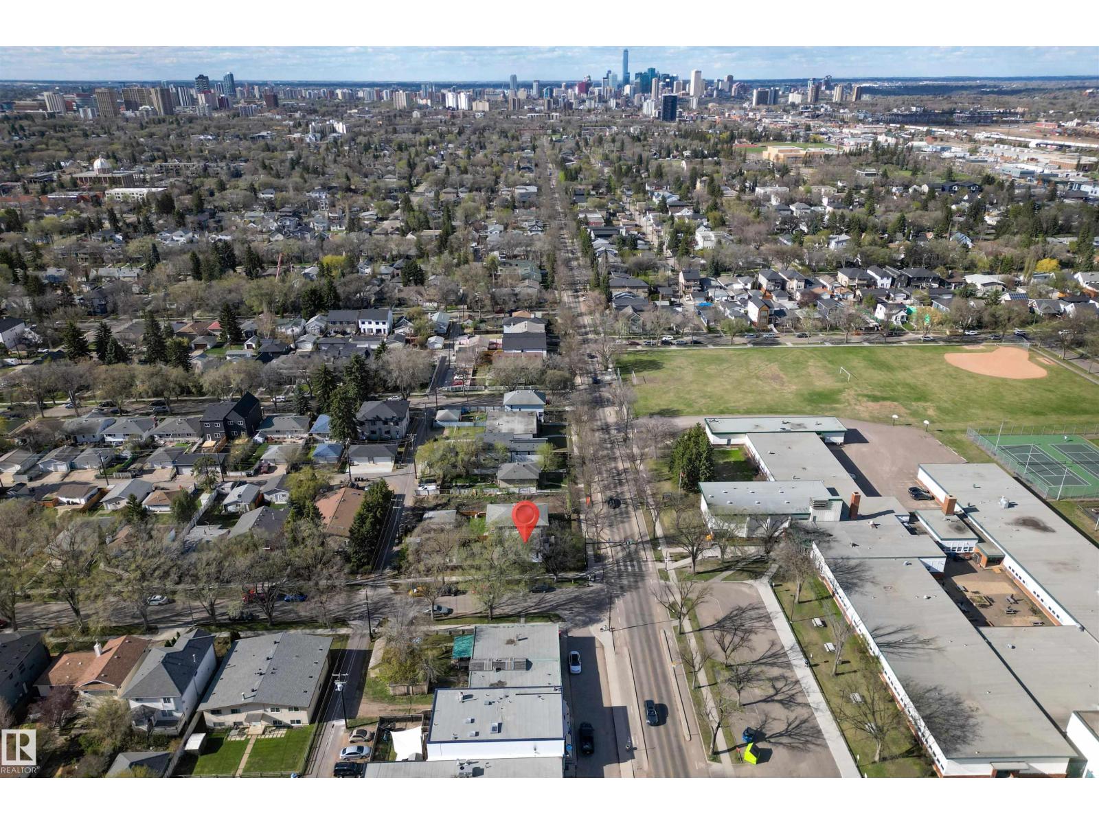 6402 106 ST NW NW - 38