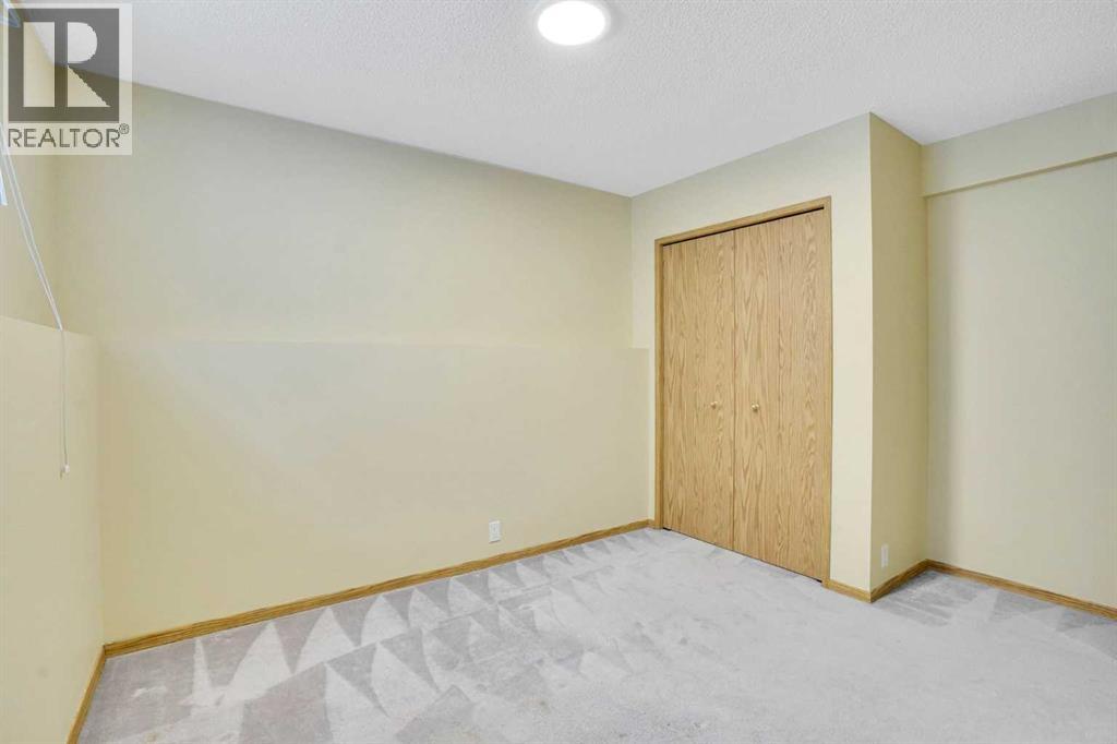 131 Martinridge Grove NE - 28