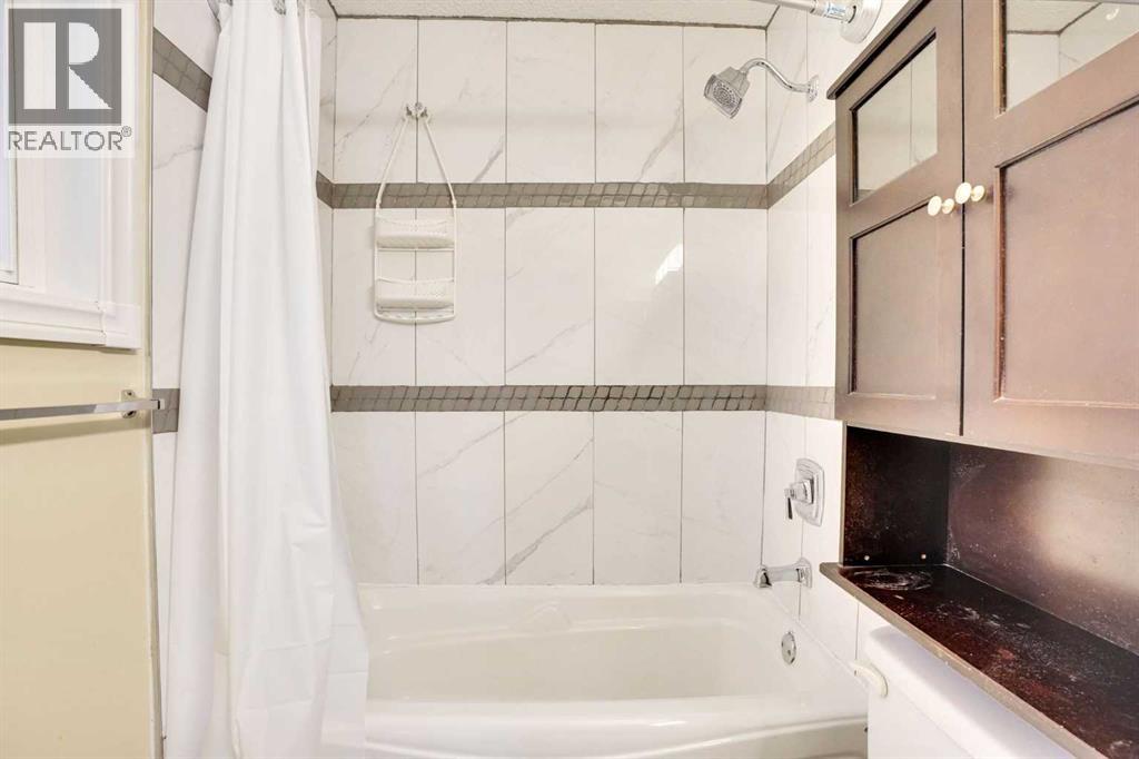 131 Martinridge Grove NE - 47