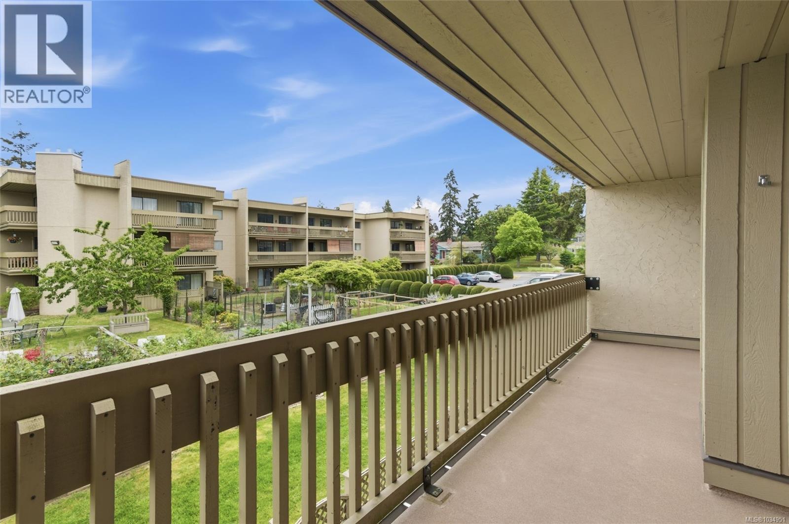 #208 363 Morison Ave - 18