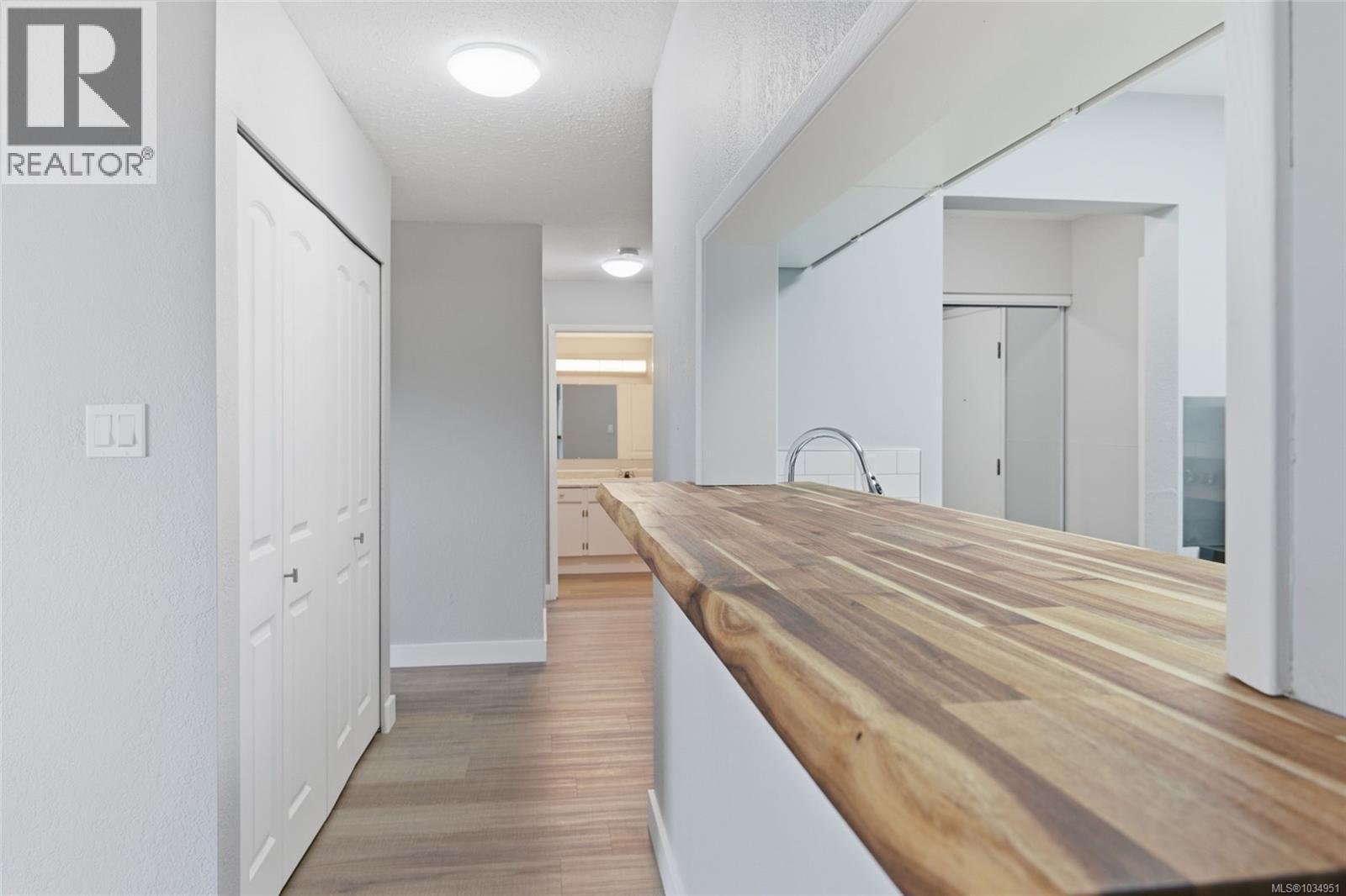 #208 363 Morison Ave - 6