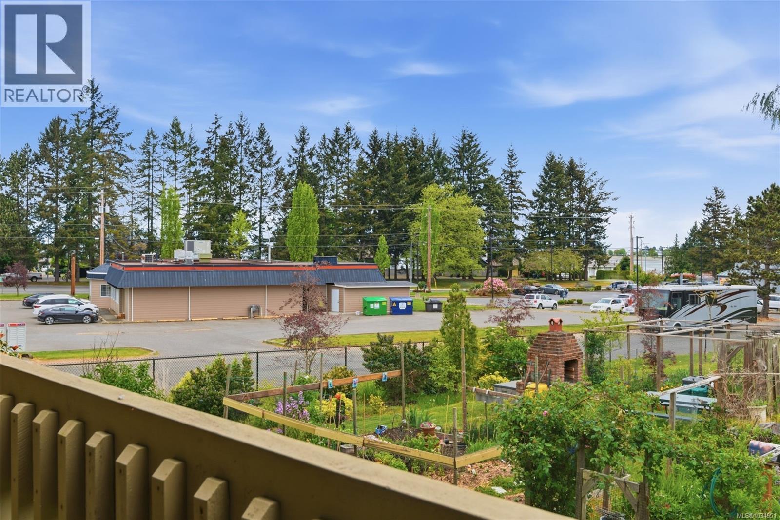 #208 363 Morison Ave - 20