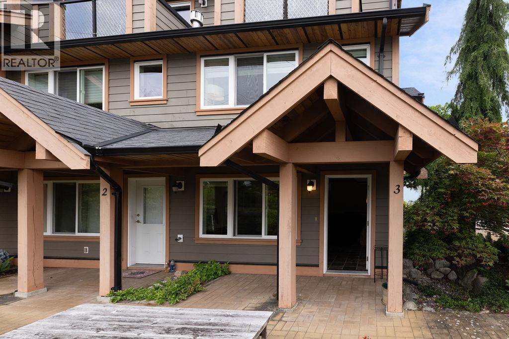 3 728 GIBSONS WAY, Gibsons