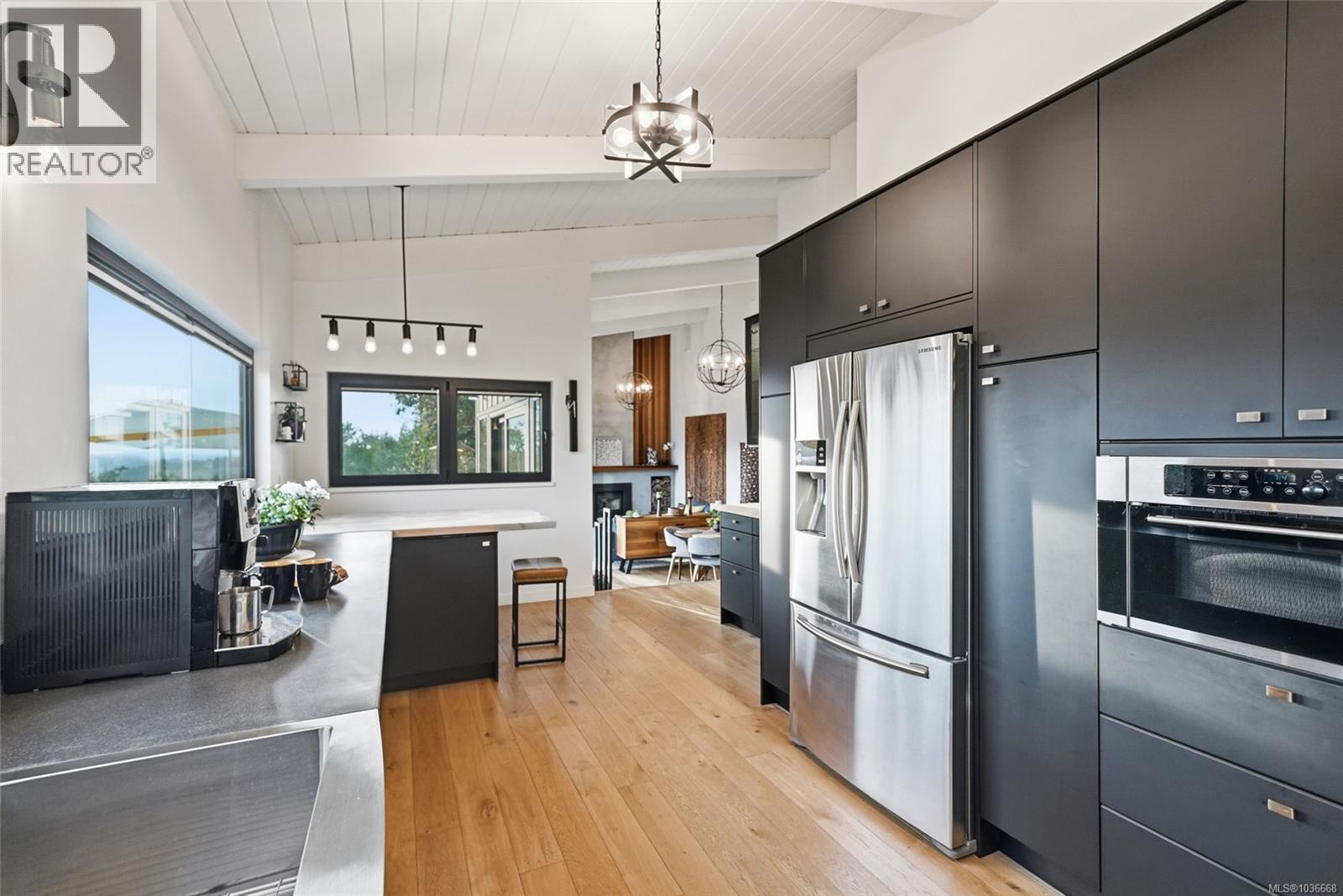 2399 Chain Way - 35