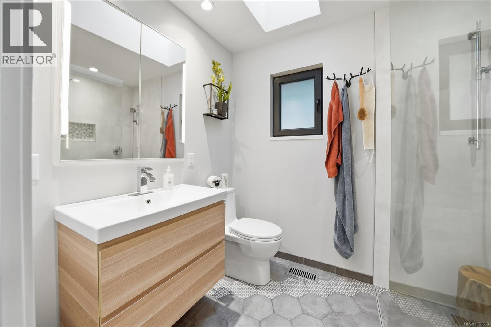 2399 Chain Way - 40