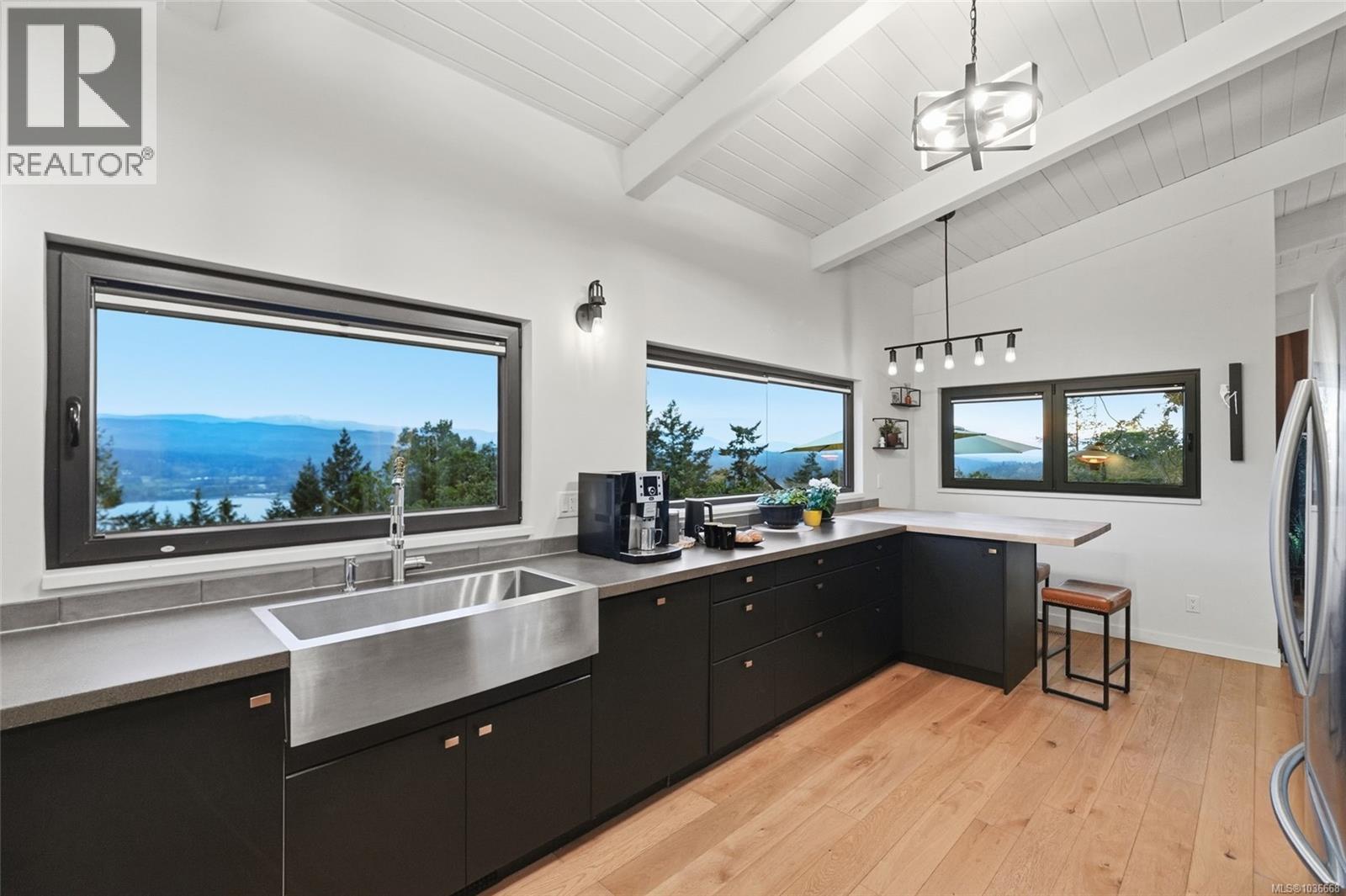 2399 Chain Way - 5
