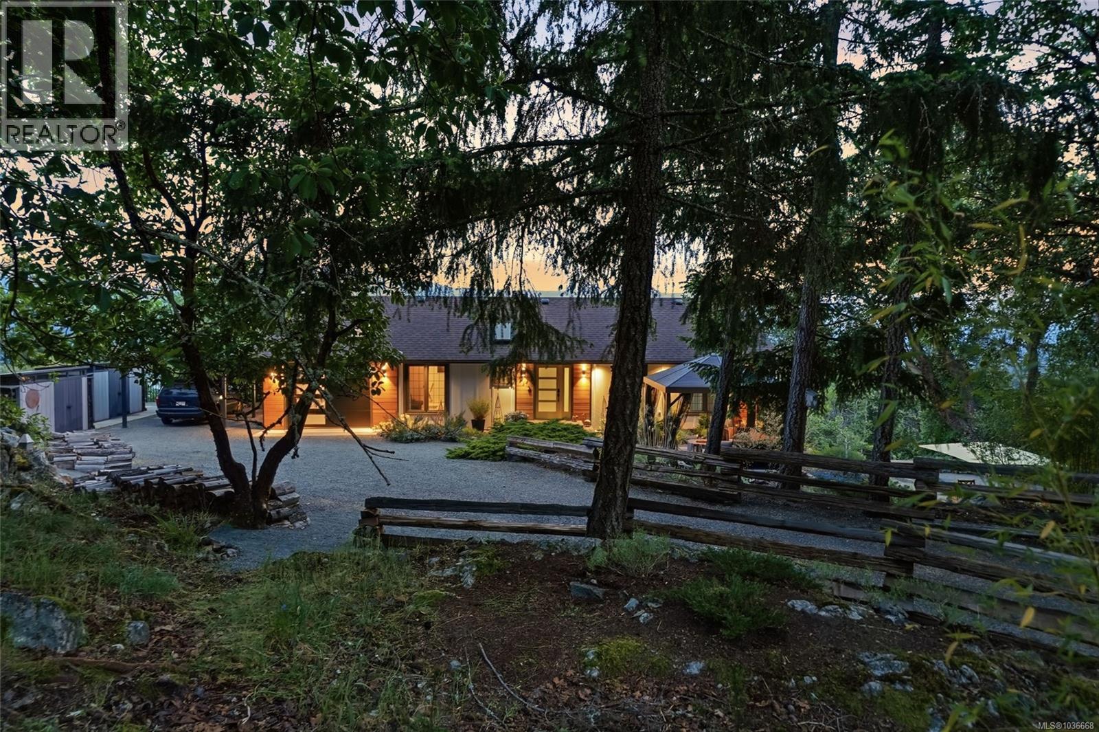 2399 Chain Way - 72