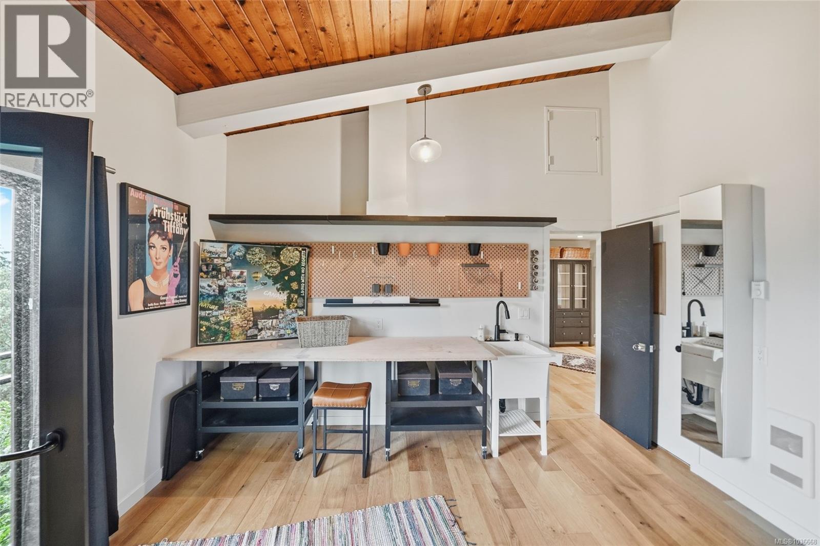 2399 Chain Way - 45