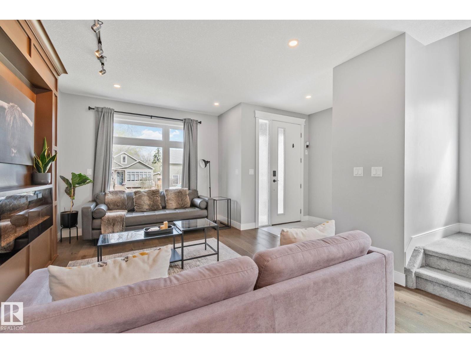 9855 79 AV NW - Image 3