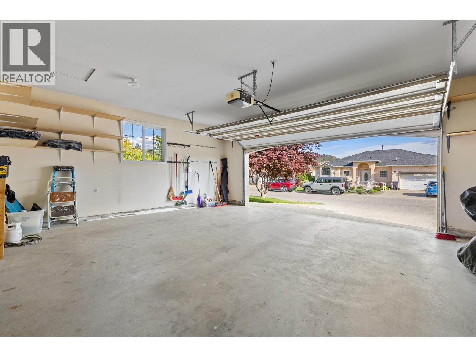 1638 Lindsay Drive - 28