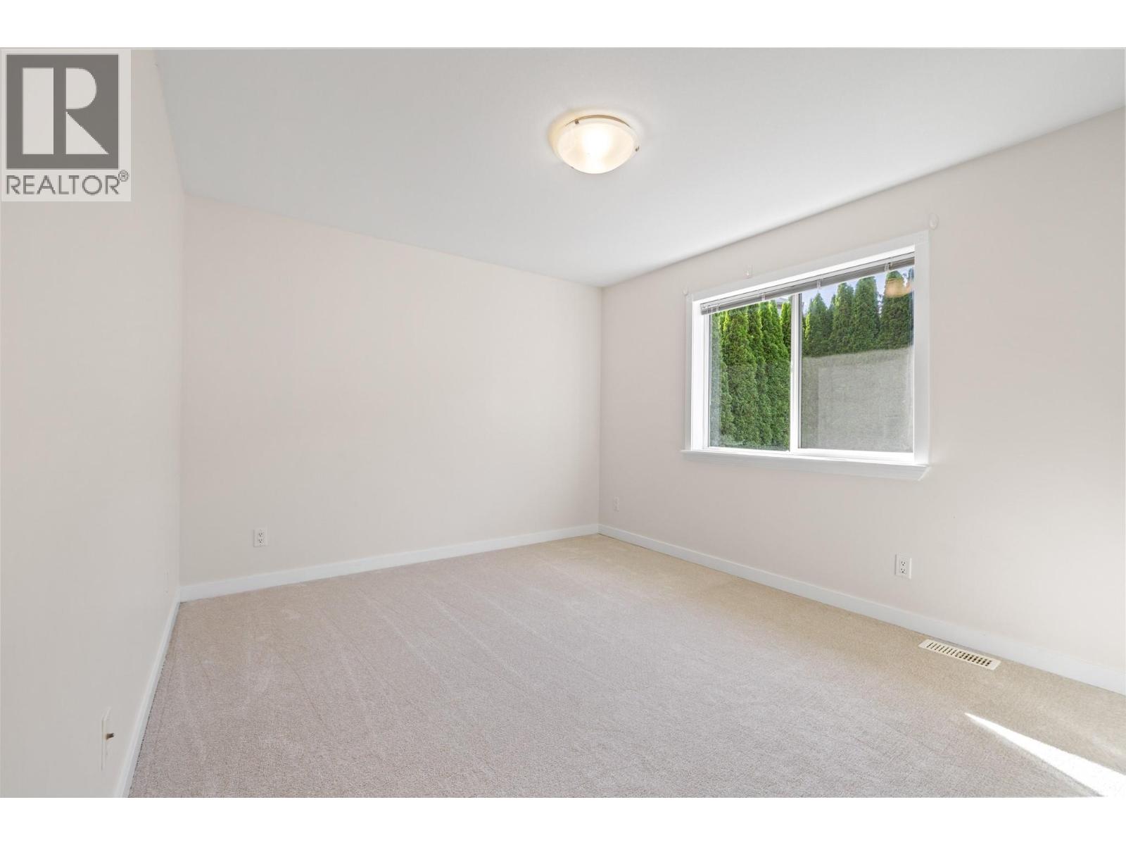 1638 Lindsay Drive, Kelowna