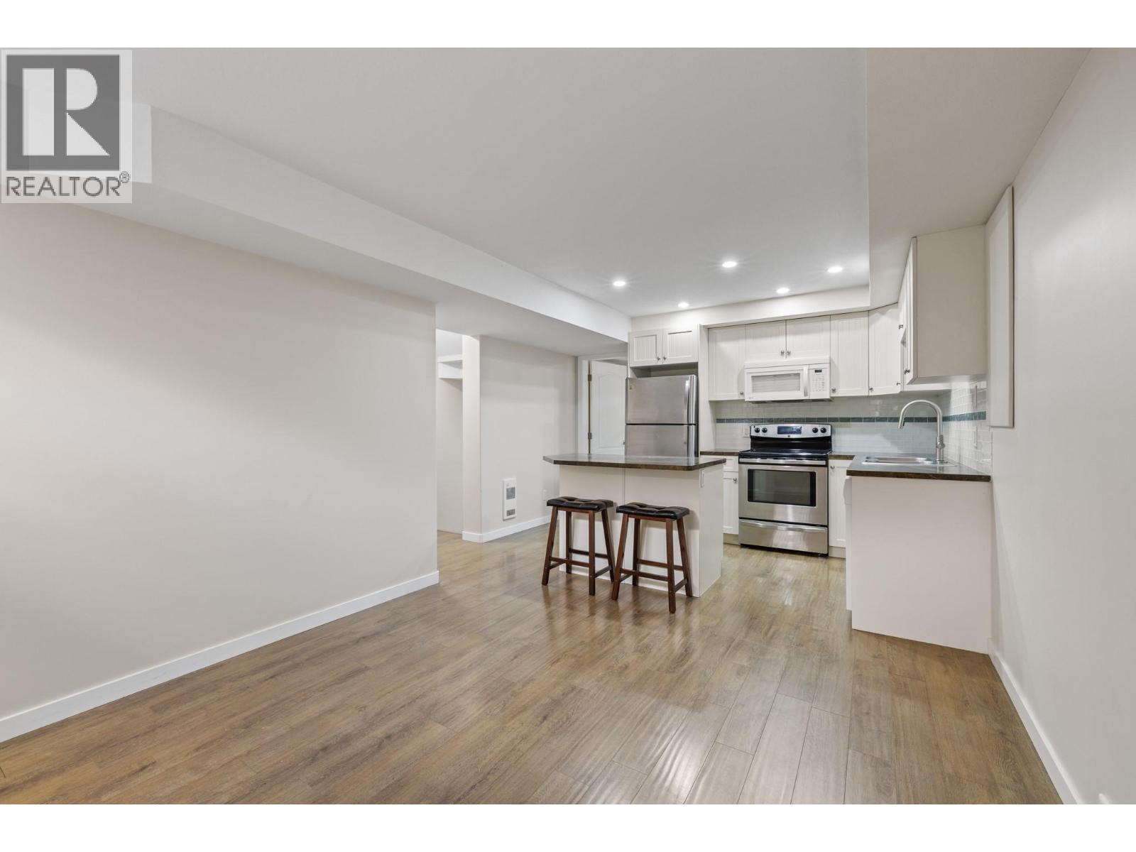 1638 Lindsay Drive - 44