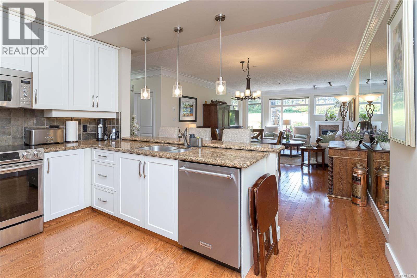 104D 1115 Craigflower Road, Esquimalt