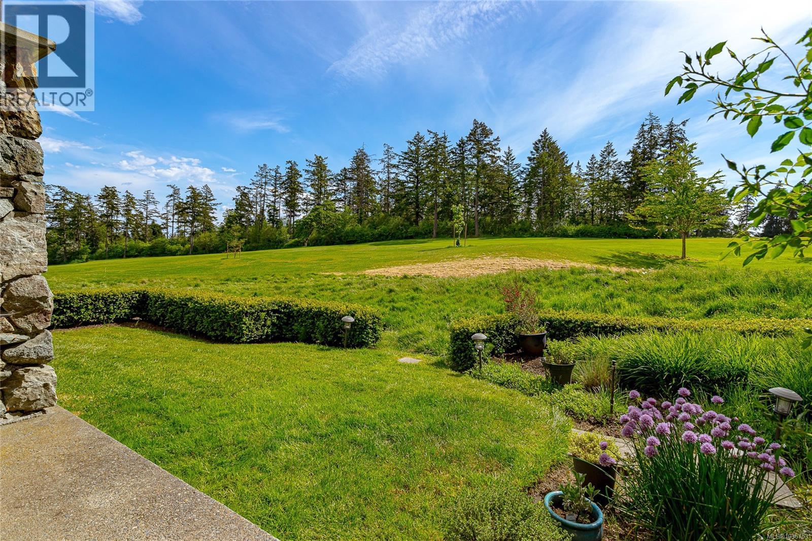 104D 1115 Craigflower Road, Esquimalt