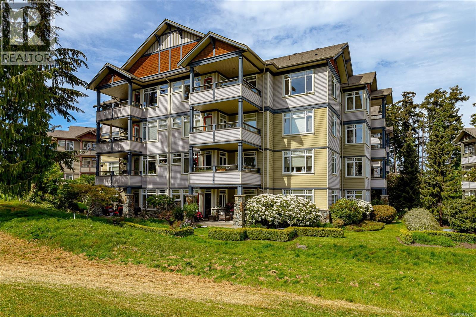 104D 1115 Craigflower Road, Esquimalt