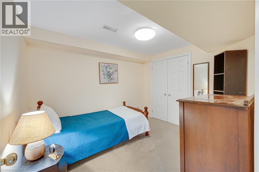 751 W RYMAL Road W Unit# 17, Hamilton, Ontario, L9B2Y3 — Photo 3