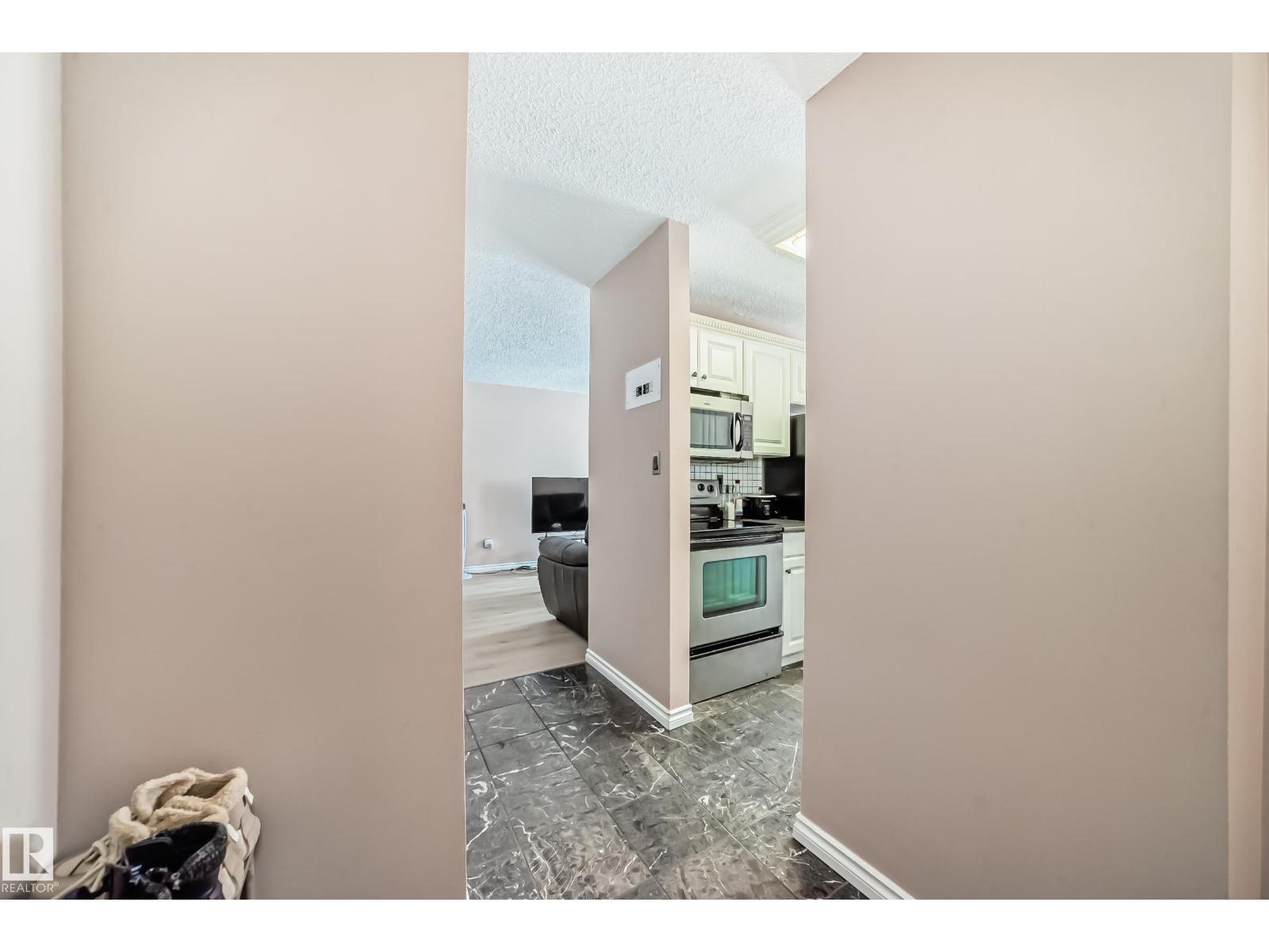 #121 15105 121 ST NW - 5