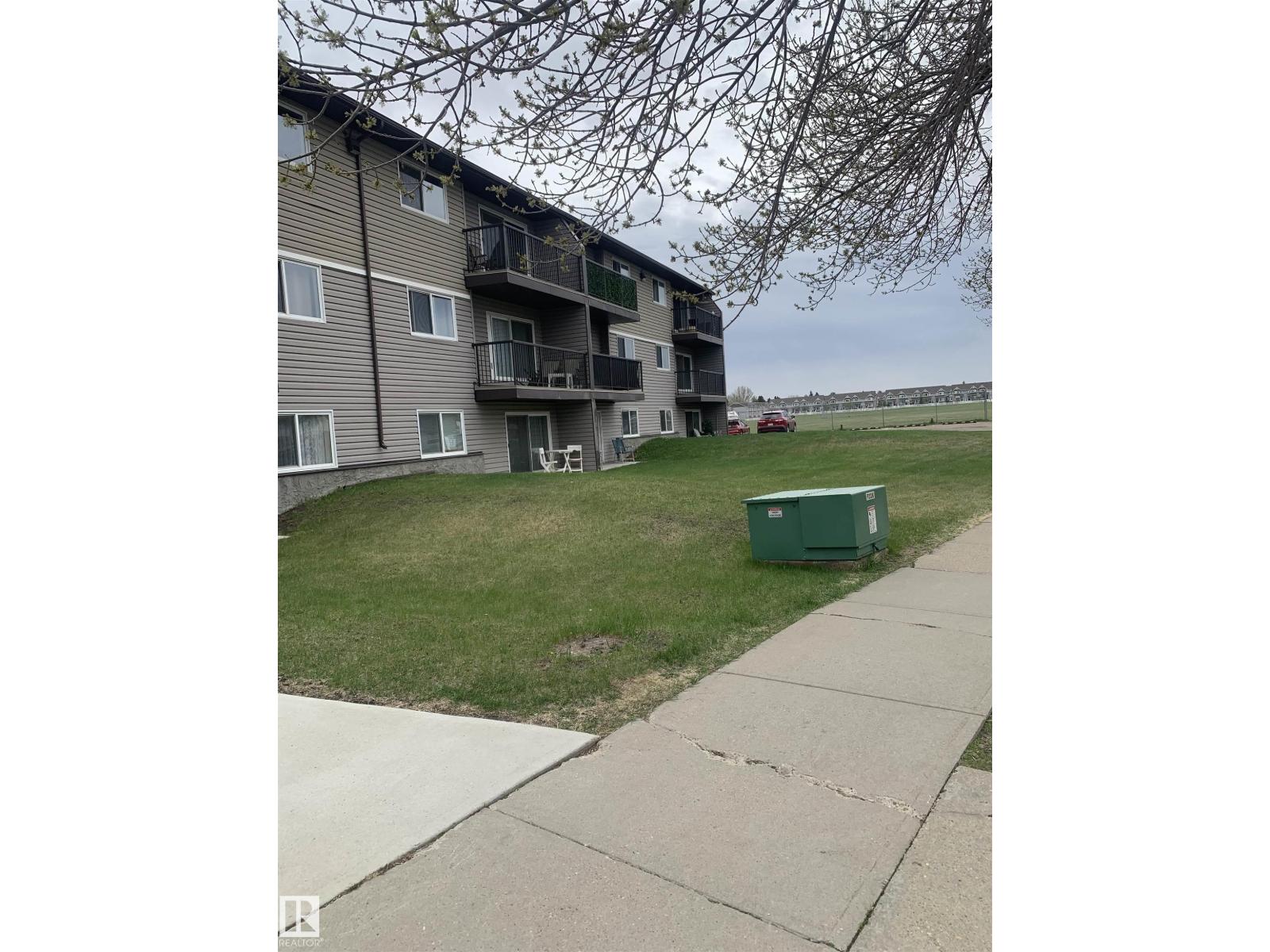#121 15105 121 ST NW - Image 2