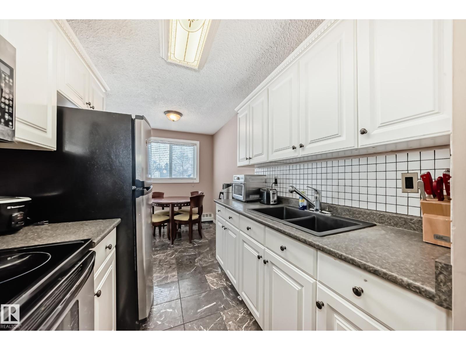 #121 15105 121 ST NW - 14