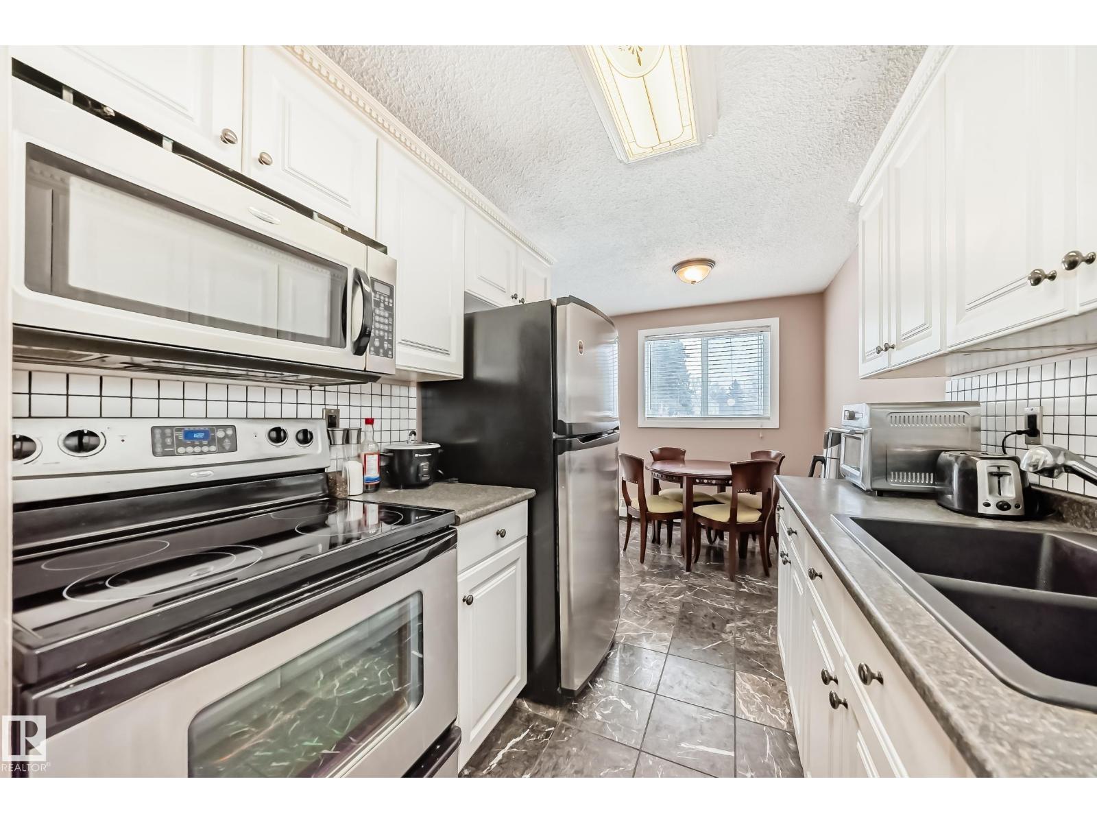 #121 15105 121 ST NW - 16
