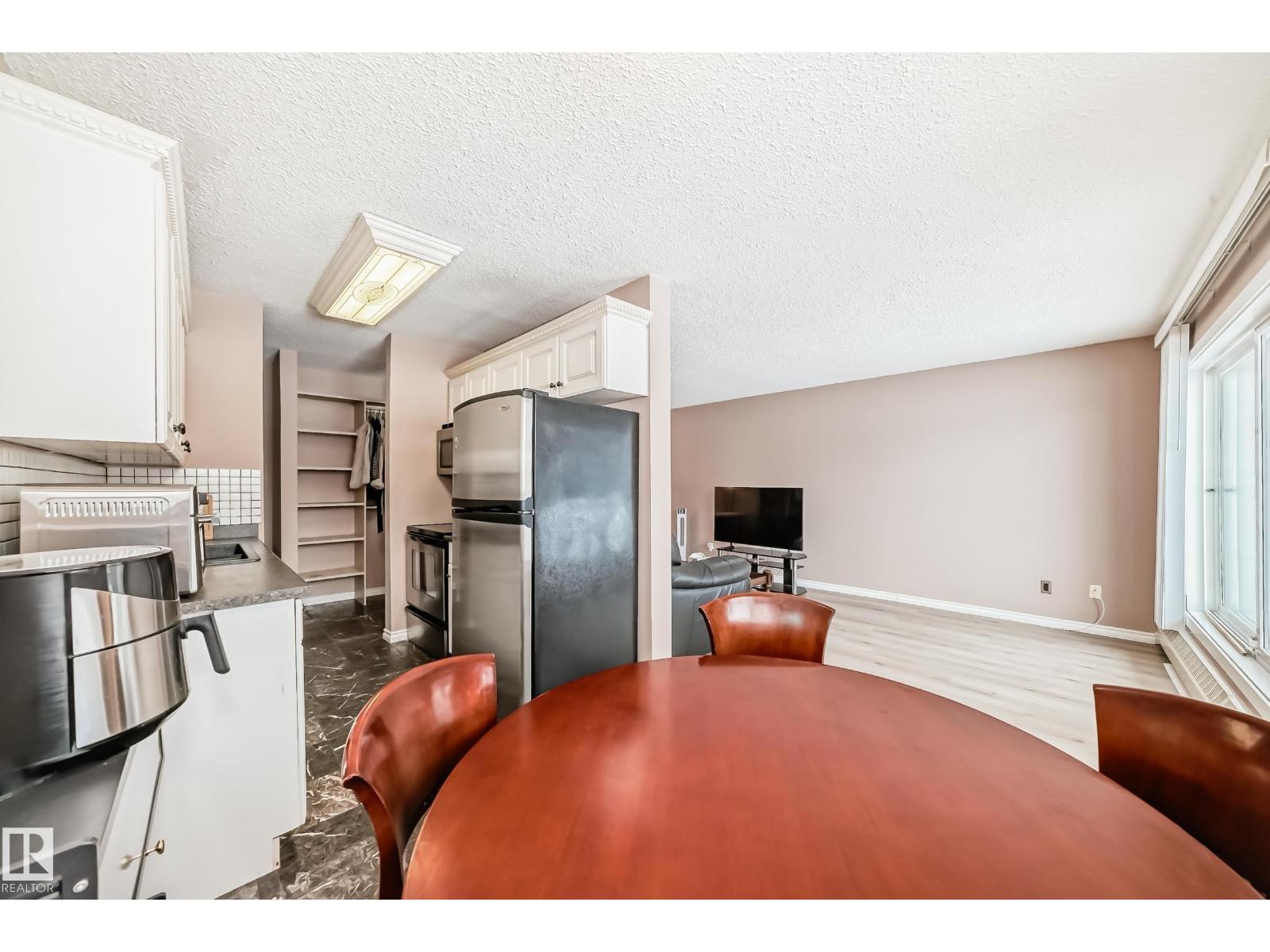 #121 15105 121 ST NW - 19