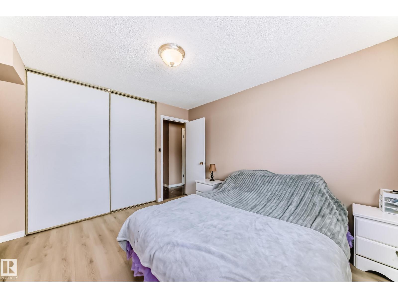 #121 15105 121 ST NW - 22
