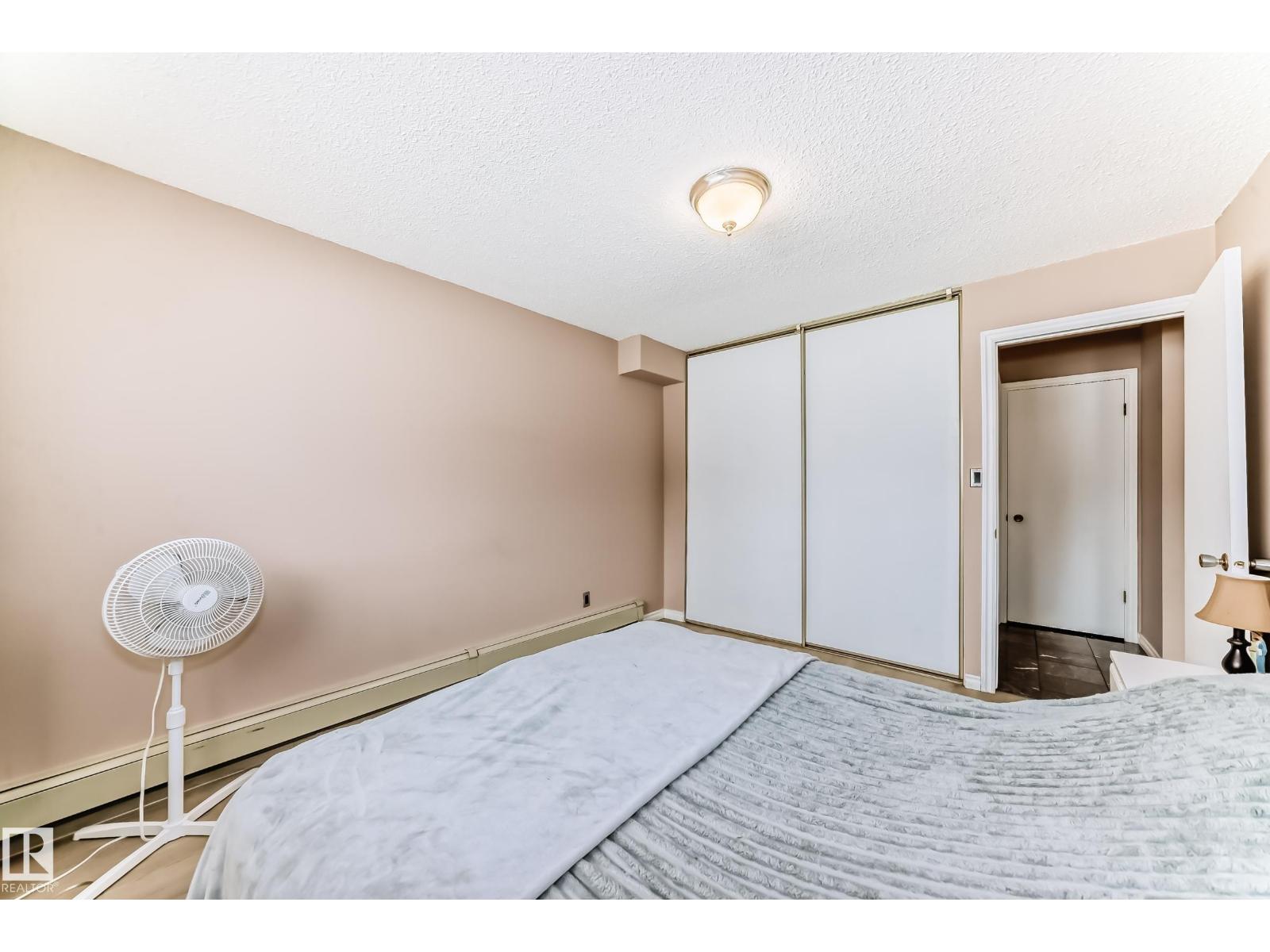 #121 15105 121 ST NW - 23
