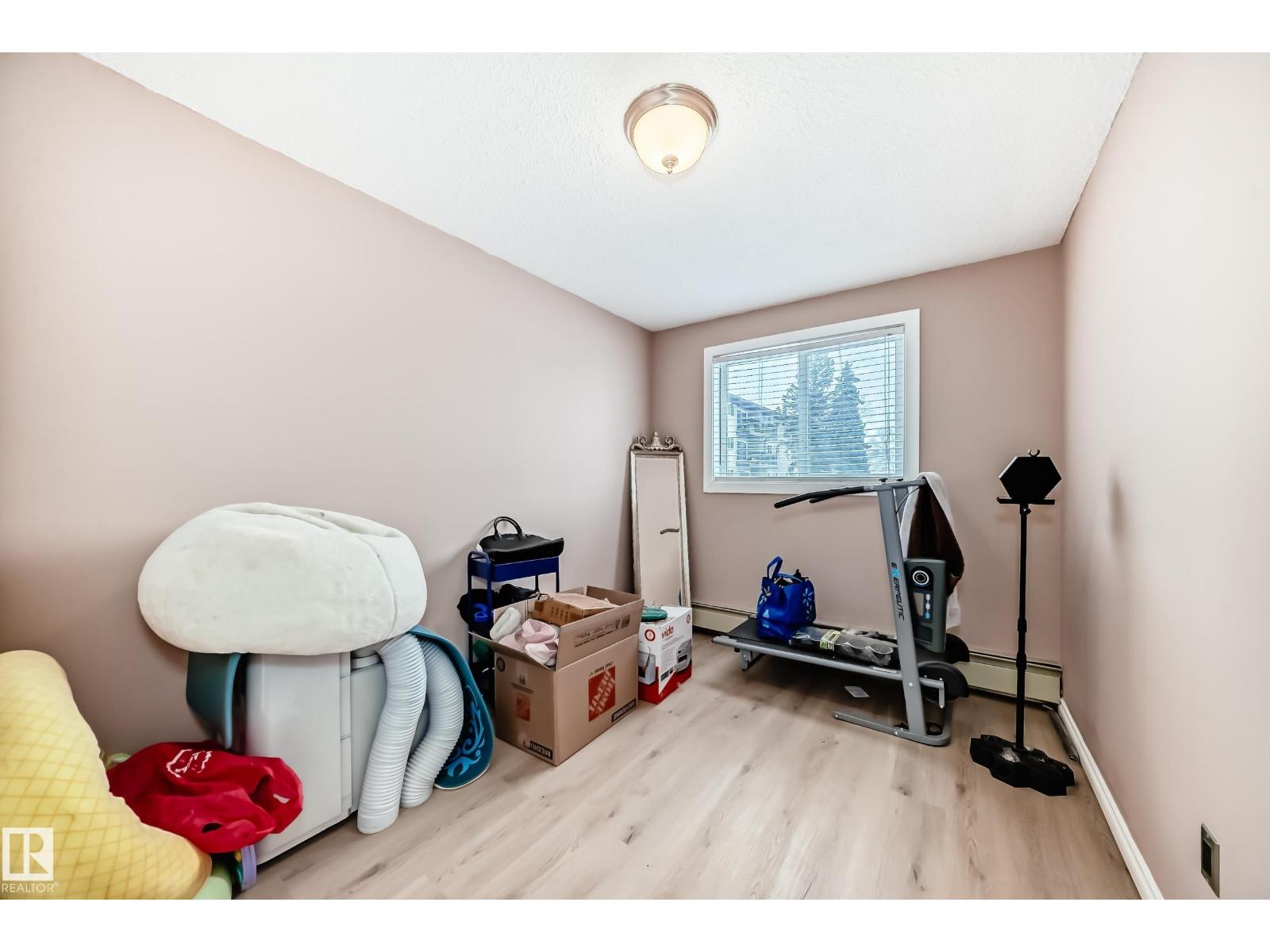 #121 15105 121 ST NW - 24