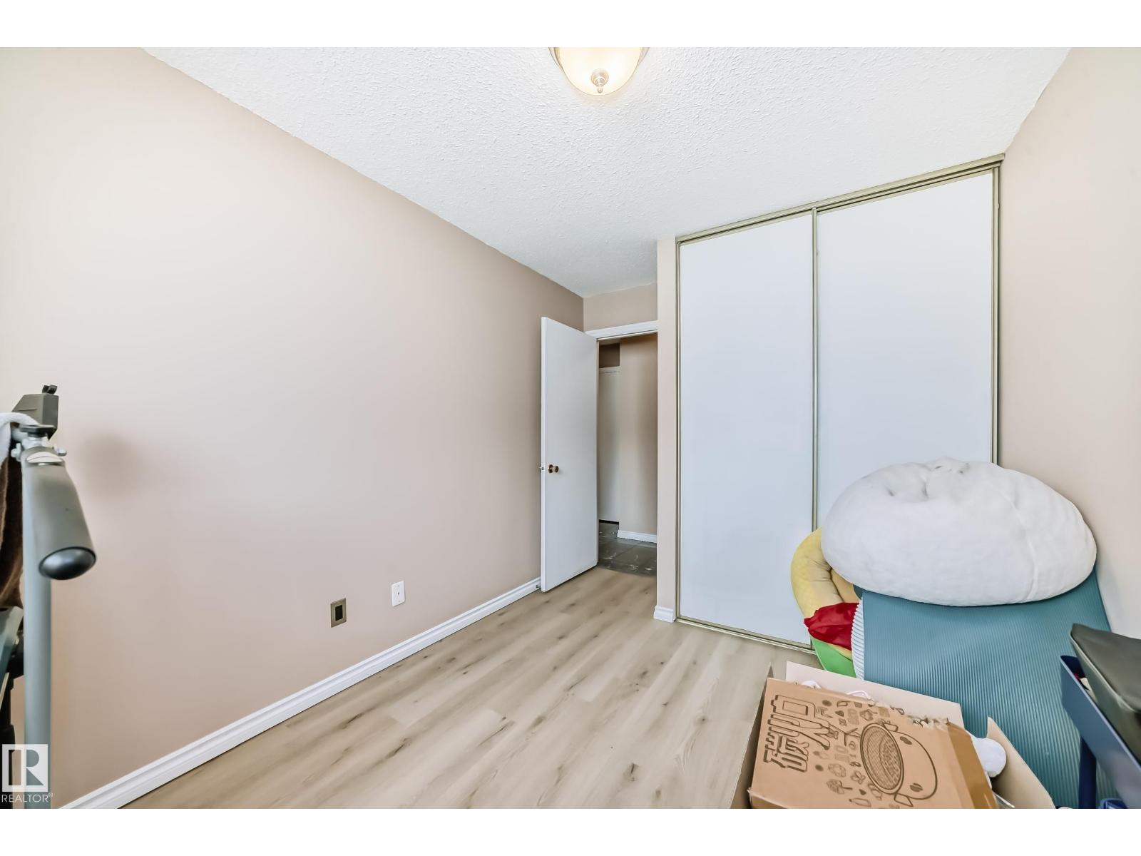 #121 15105 121 ST NW - 25