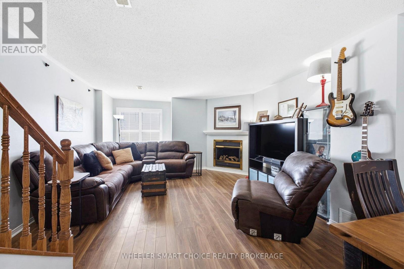 432 HILLSBORO PRIVATE - 21