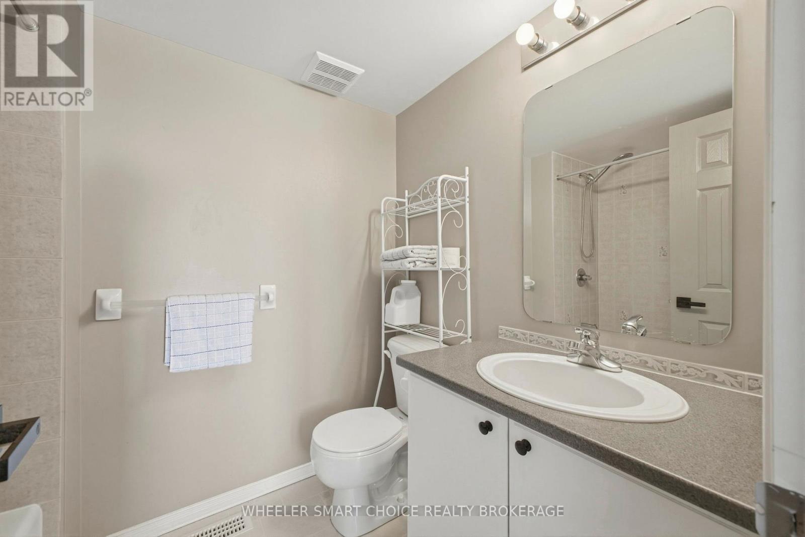 432 HILLSBORO PRIVATE - 26