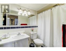 106 - 1 Four Winds Drive, Toronto, ON M3J2T1 Photo 10