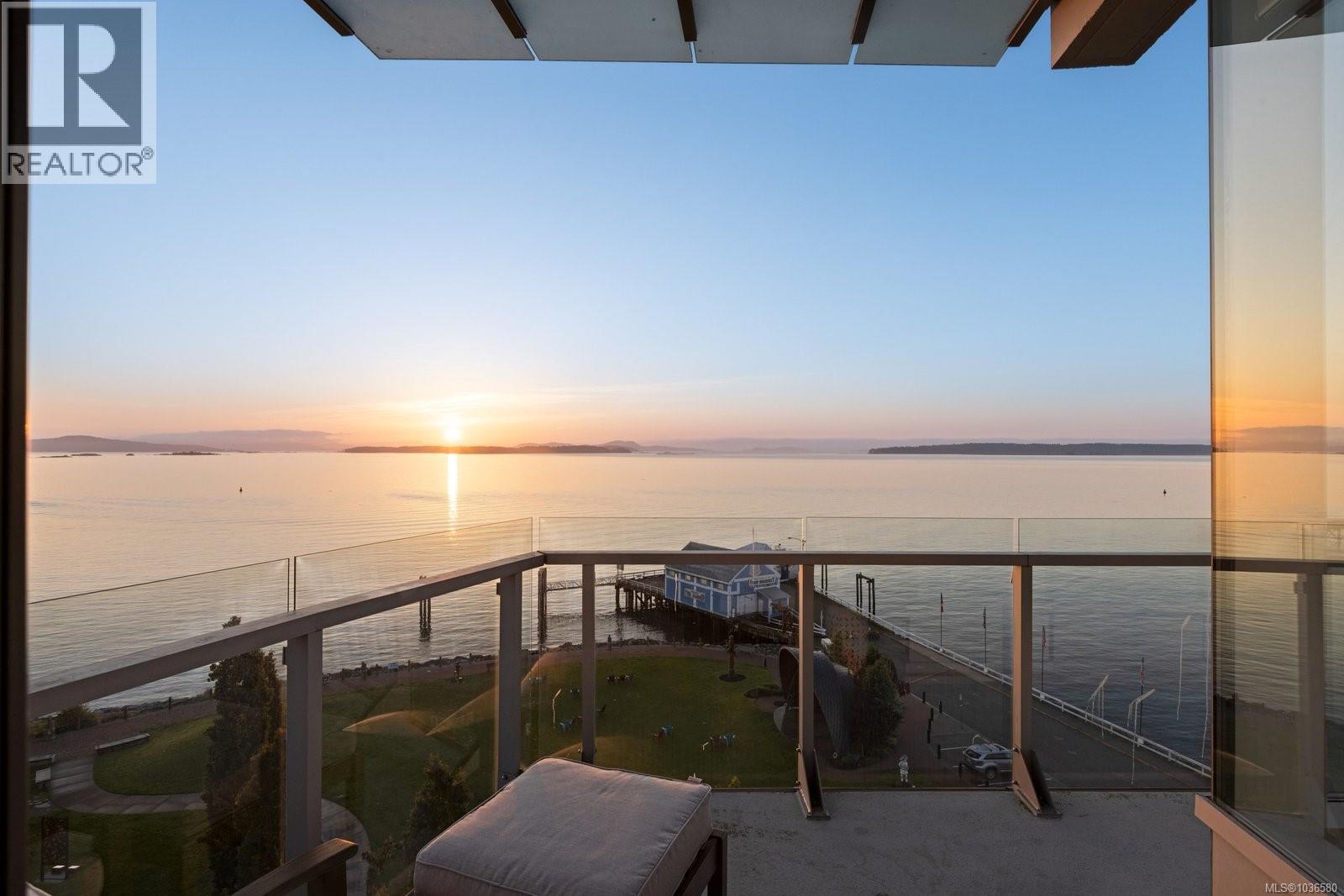 708 9809 Seaport Place, Sidney