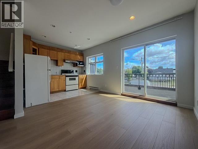 203 2817 CLARK DRIVE