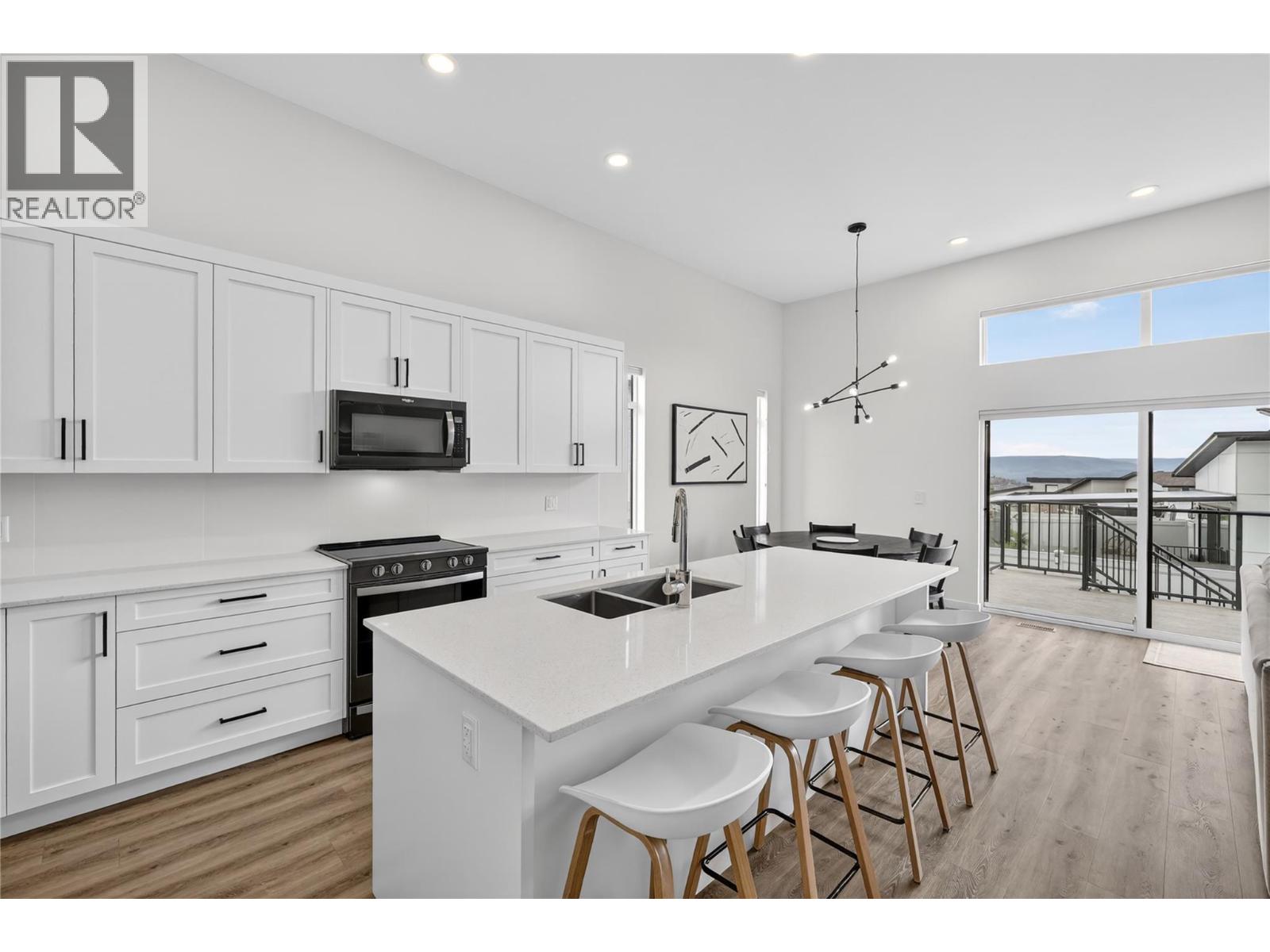 3717 Astoria Drive - 12