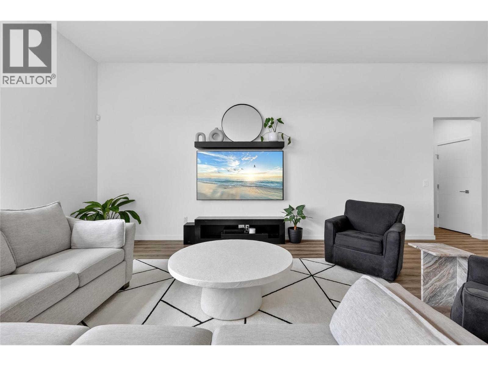 3717 Astoria Drive - 9
