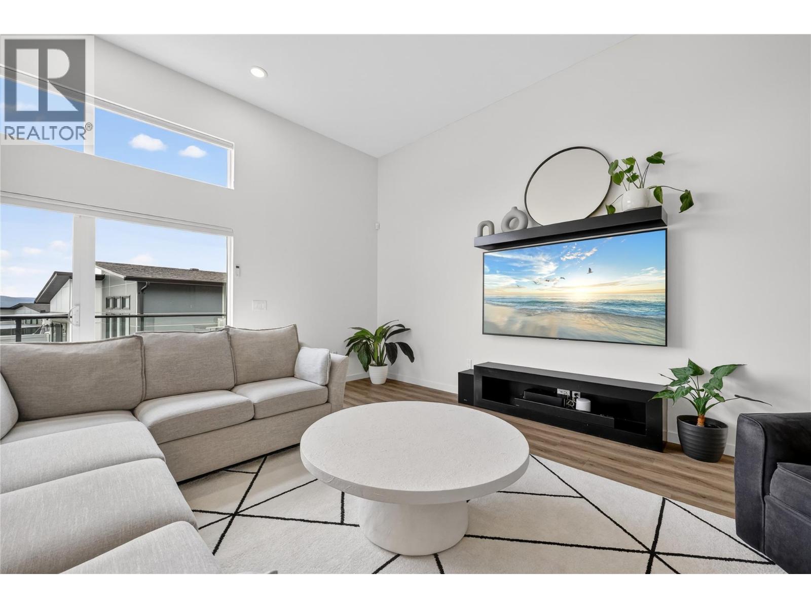 3717 Astoria Drive - 8
