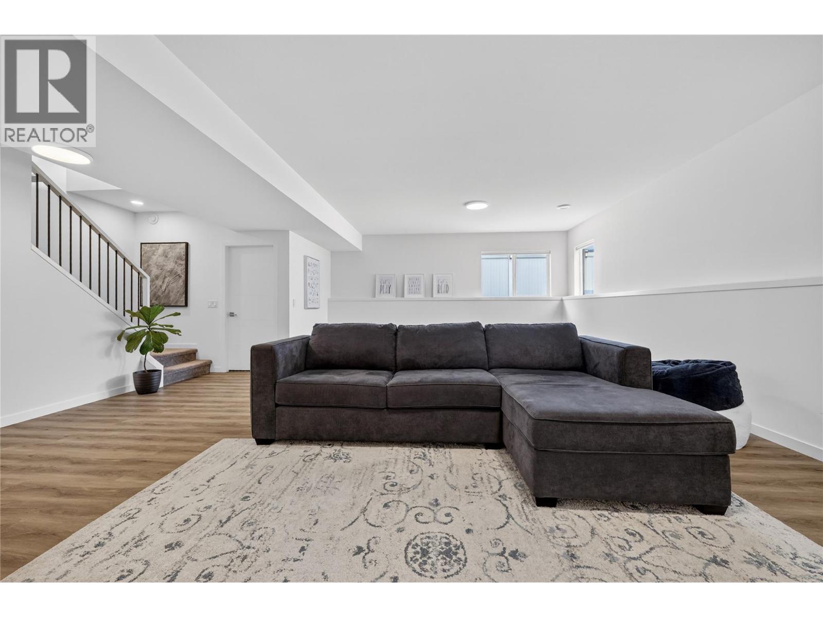 3717 Astoria Drive - 40