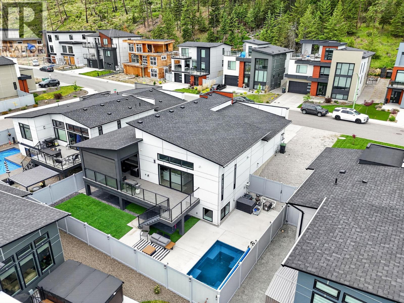 3717 Astoria Drive - 5