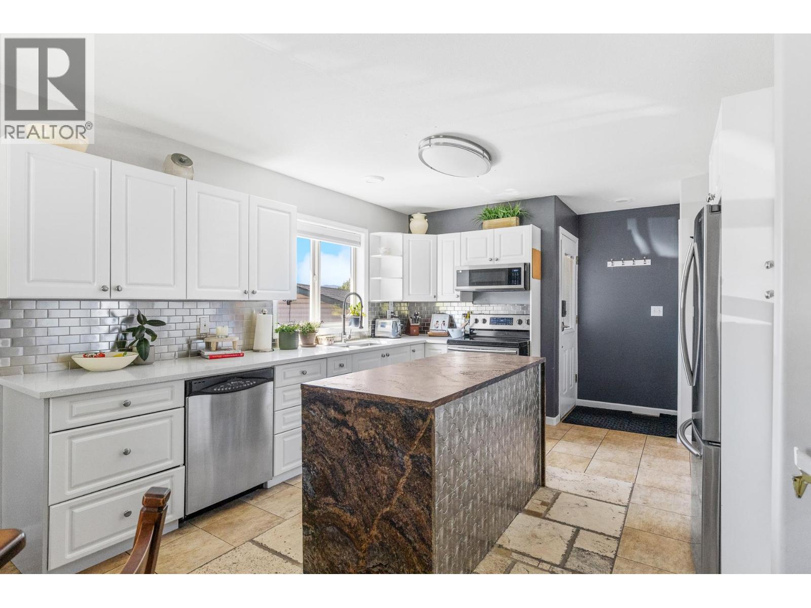198 Ritchie Court - 17