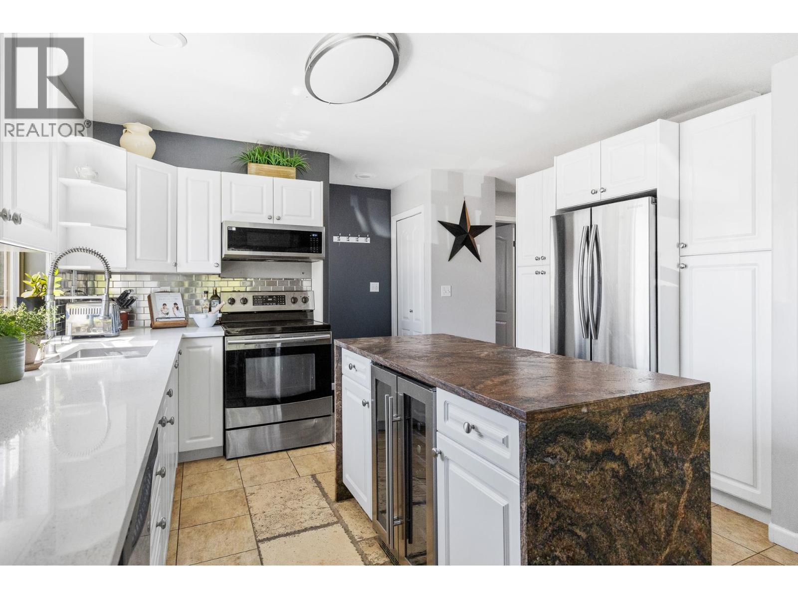 198 Ritchie Court - 18