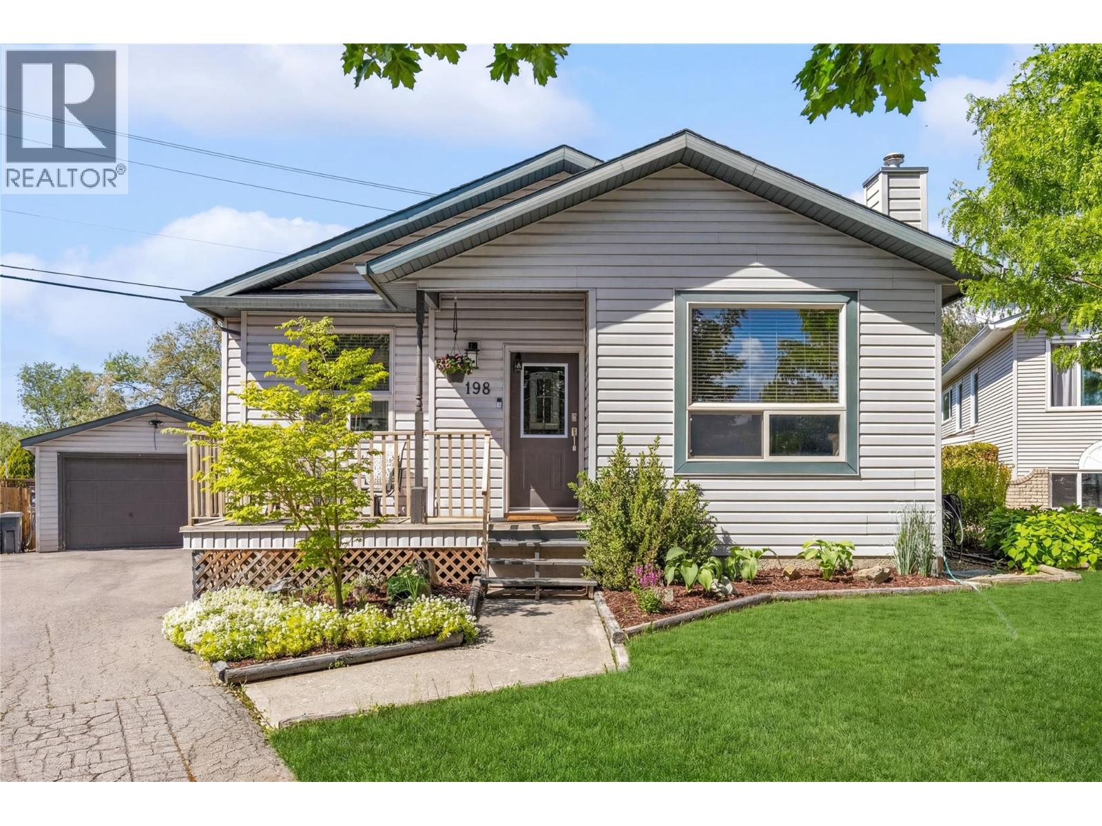 198 Ritchie Court, Kelowna
