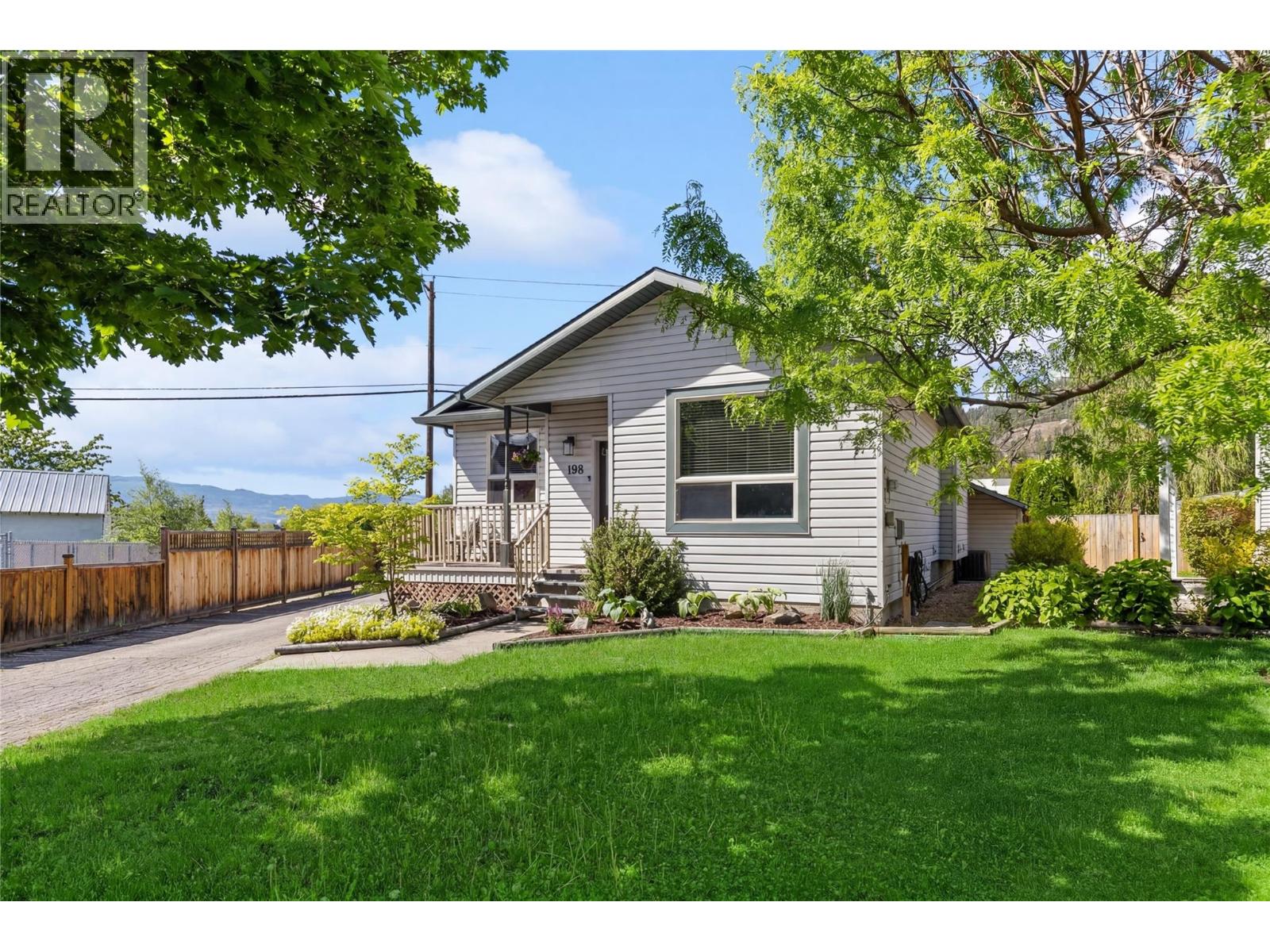 198 Ritchie Court, Kelowna