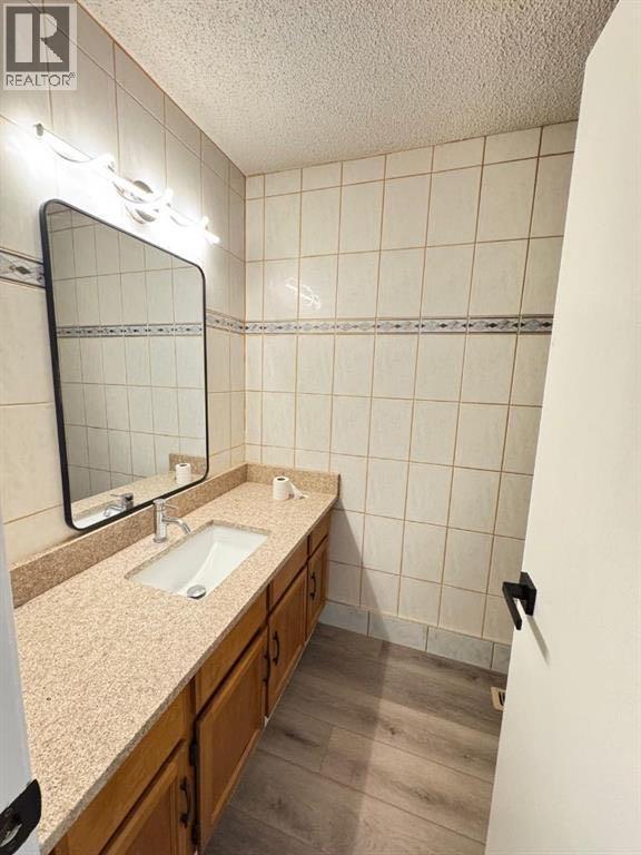 6879 Rundlehorn Drive NE - 9