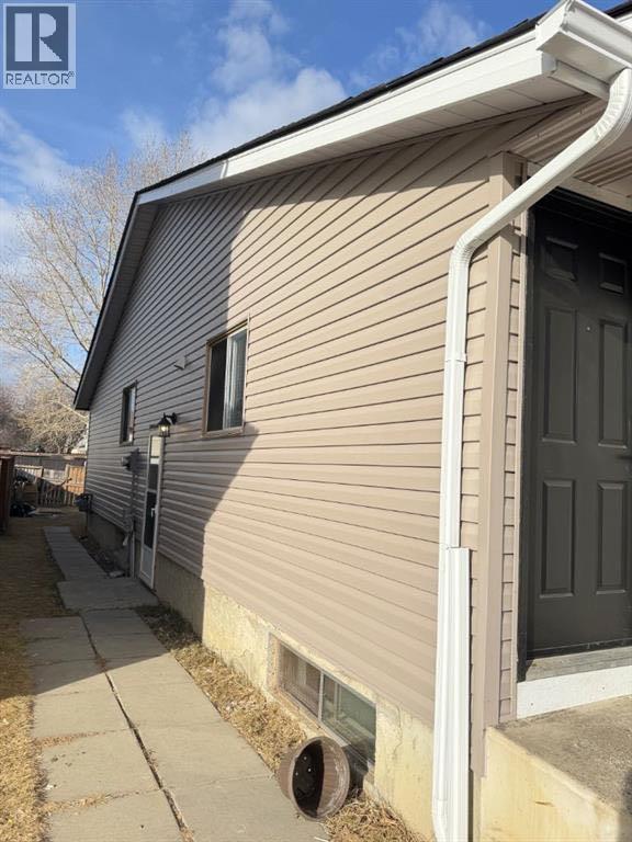 6879 Rundlehorn Drive NE - 17