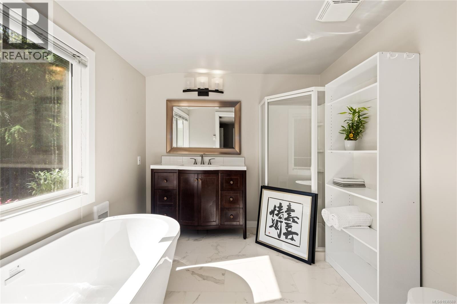 3061 Renfrew Rd - 28