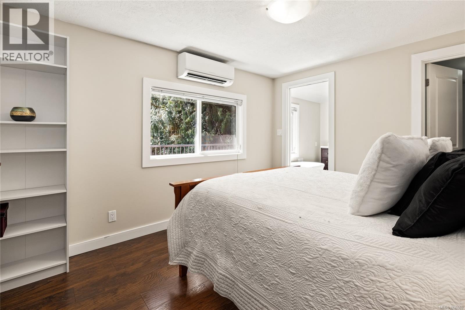 3061 Renfrew Rd - 25