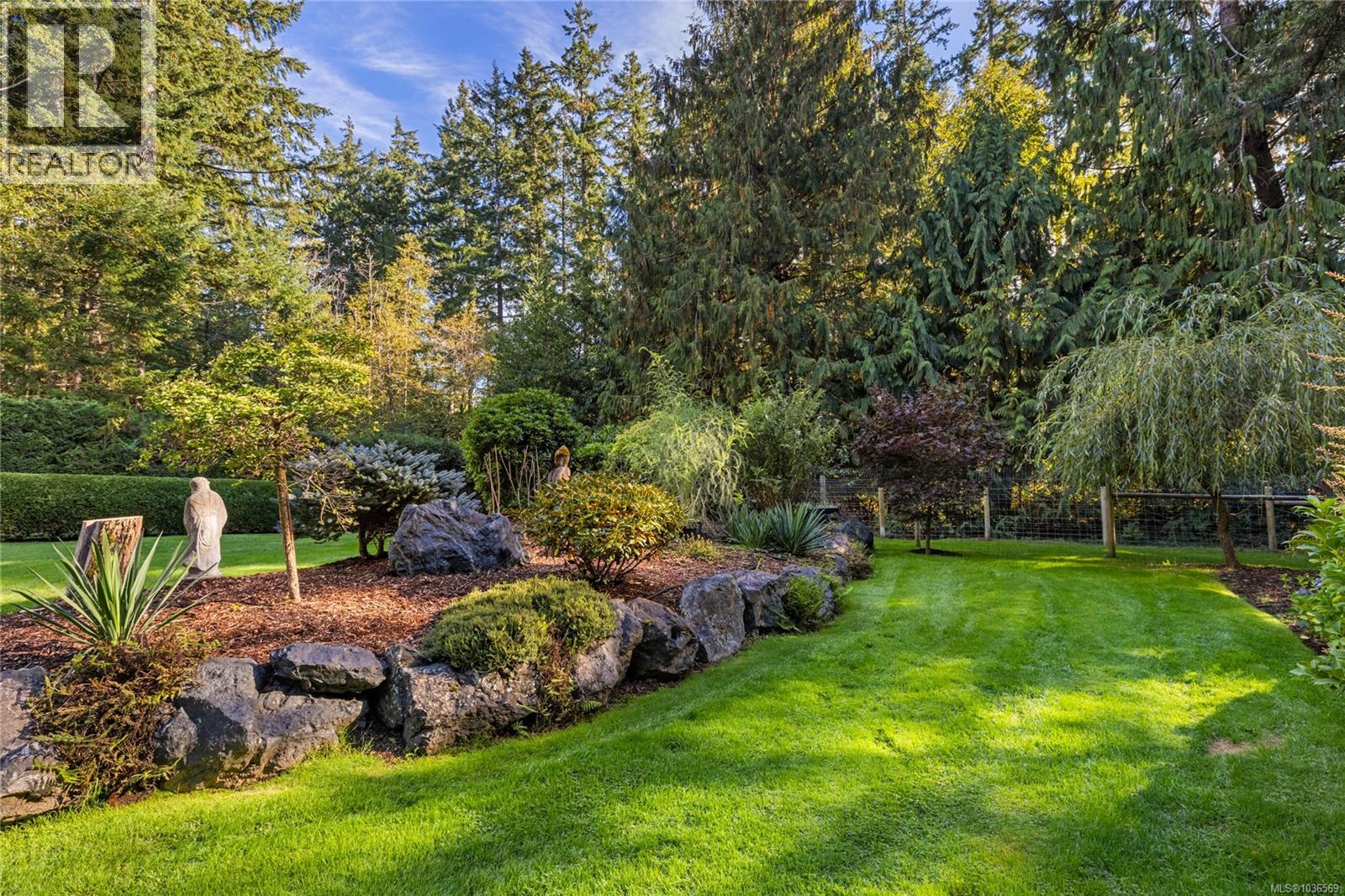 3061 Renfrew Rd - 5