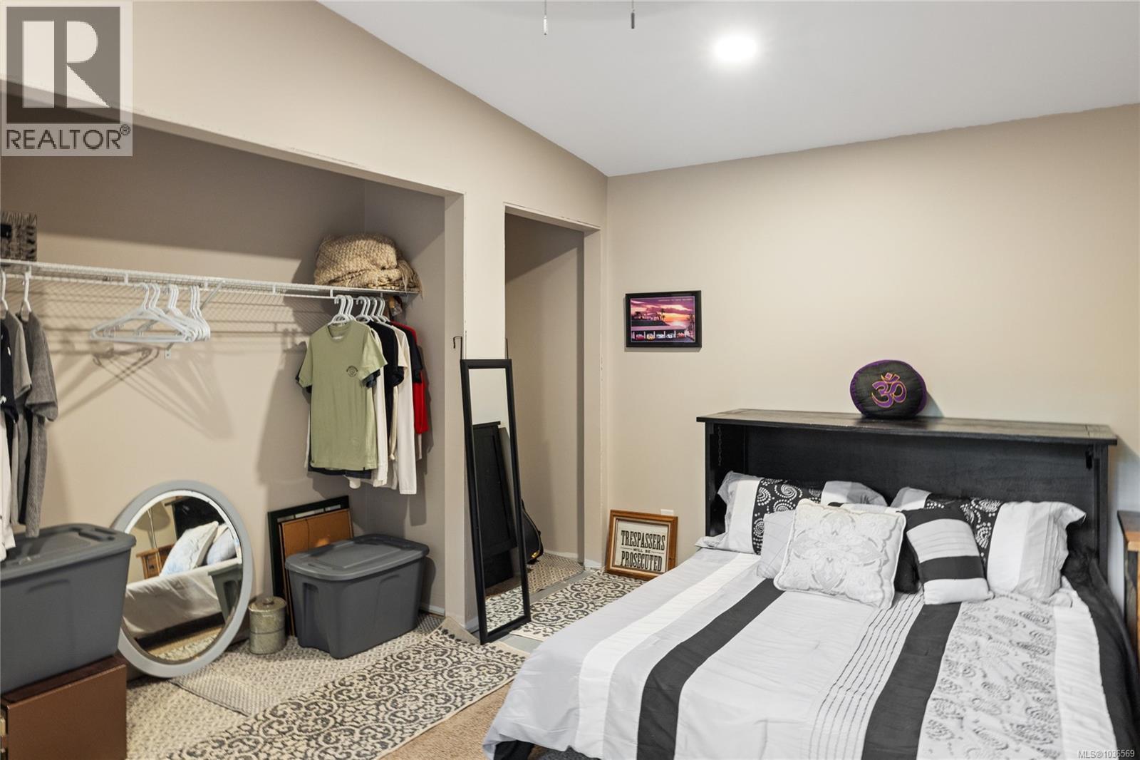 3061 Renfrew Rd - 64
